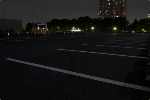 駐車場・搬入口・裏口など屋外